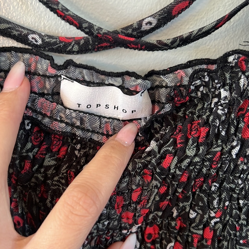 NWT Topshop Floral 3/4 Sleeve Smocked Ruffle Top - Picture 4 of 9